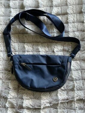 Lululemon All Night Festival Bag Micro 2L Blue